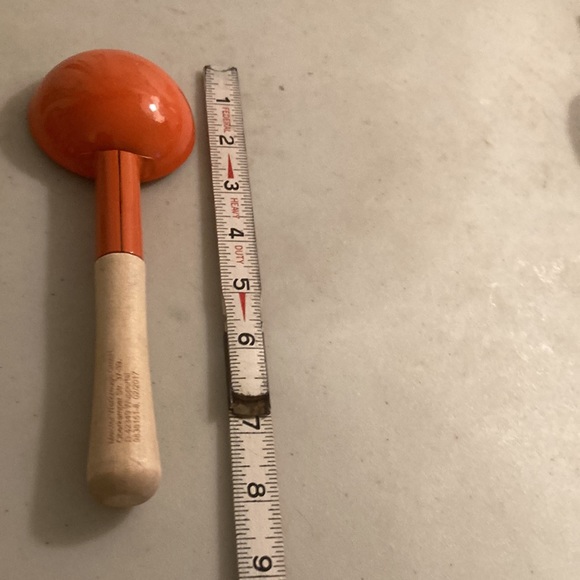 German made Orange Metal Ice Cream Scoop With Wood Handle - Picture 6 of 6